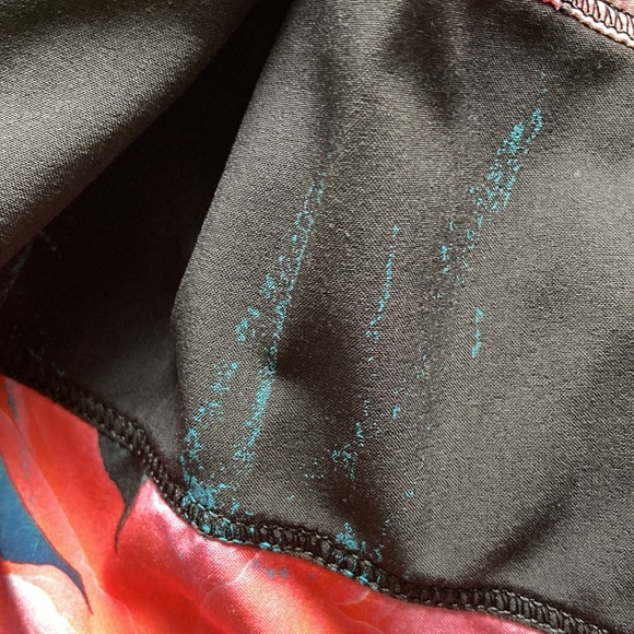 Lululemon running skirt size 2 - Picture 3 of 7